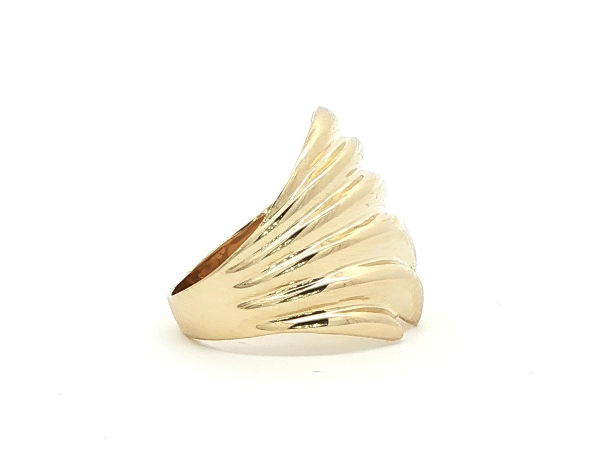 Estate Piece: Wide Wave Ring in Yellow Gold side