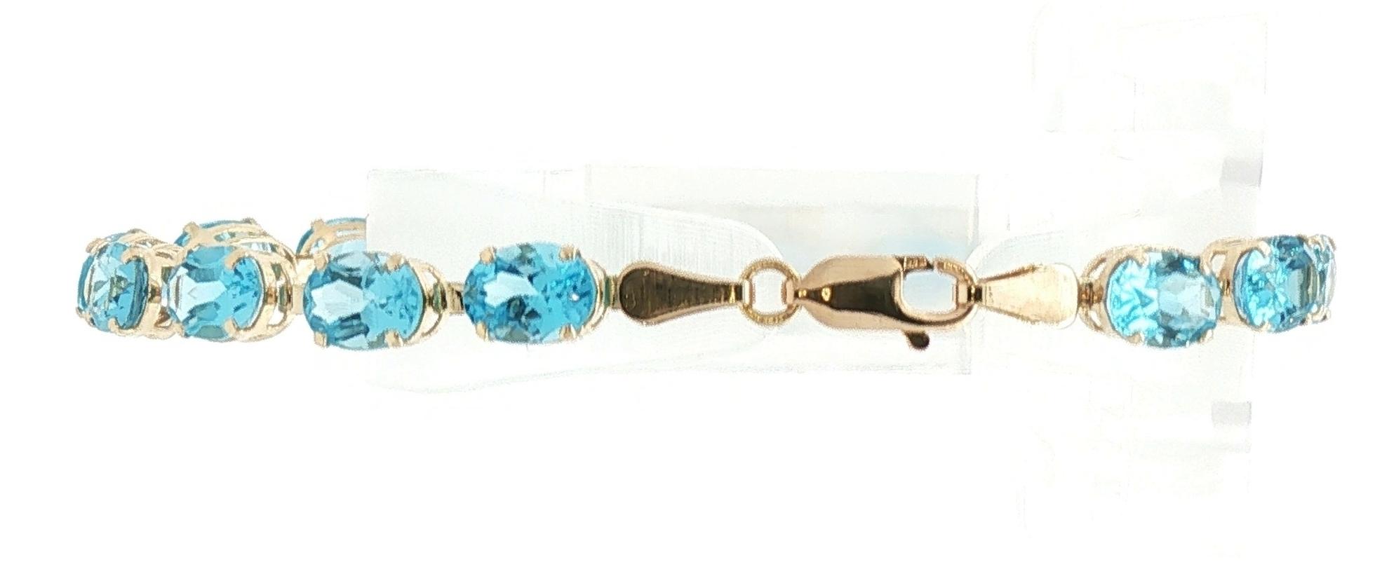 Estate Piece: 4-Prong Blue Topaz "Tennis" Bracelet in Yellow Gold (17.00cts TWT) back