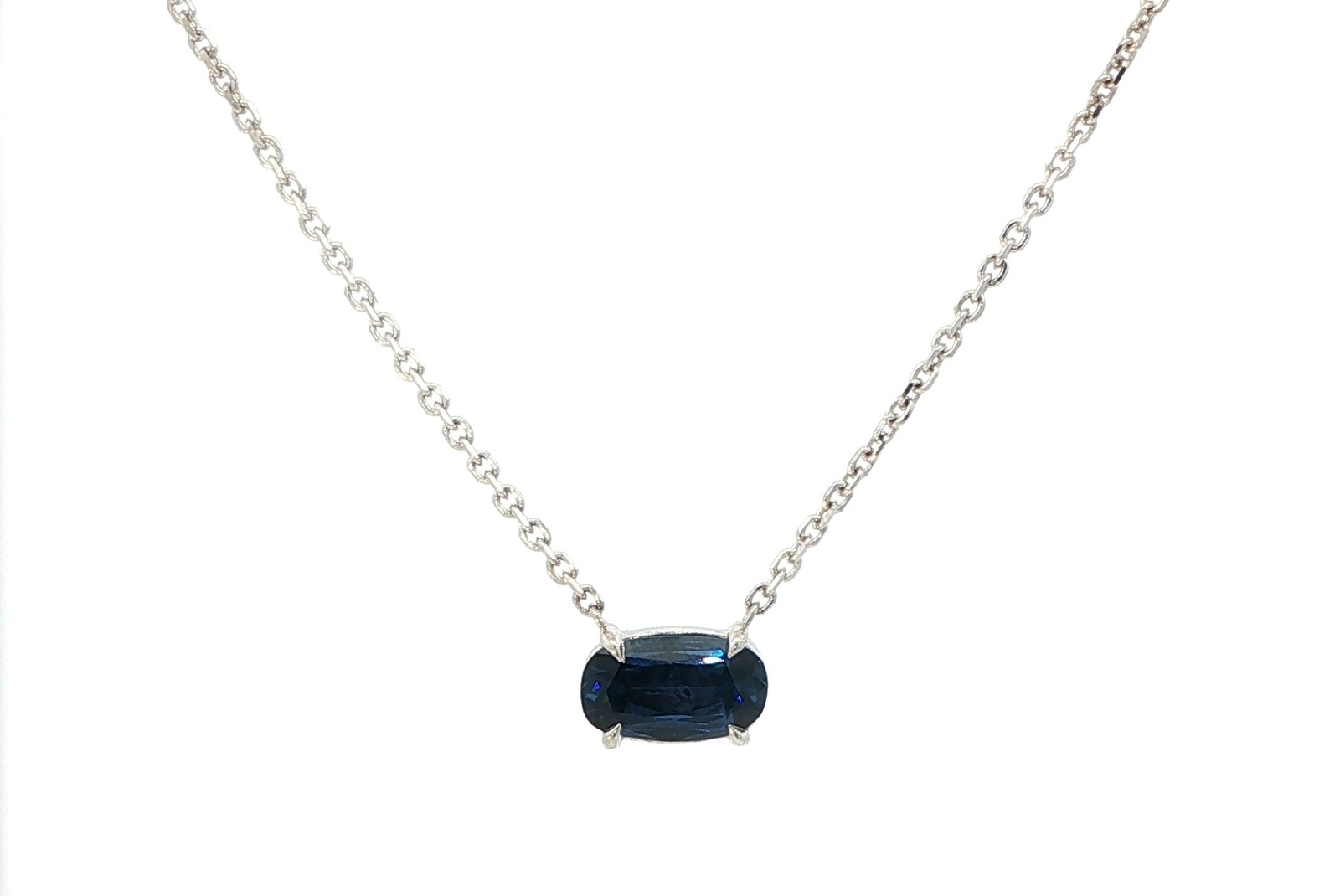 Split Chain Landscape Set Montana Yogo Sapphire Solitaire Necklace in White Gold (1.60ct)