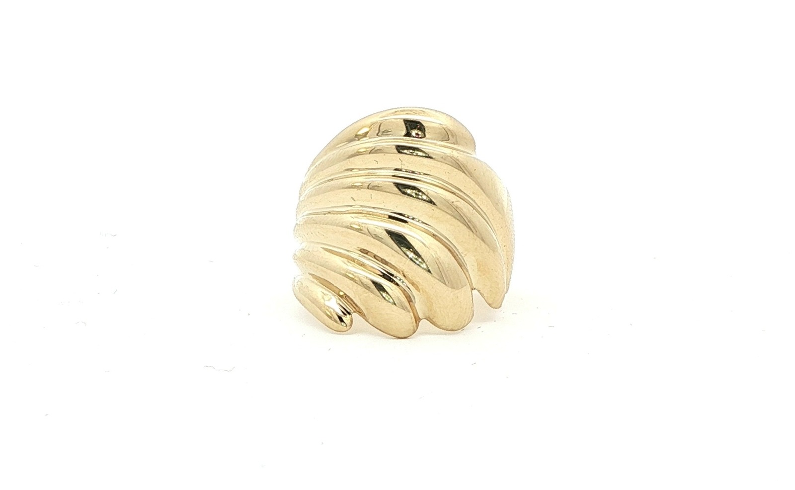 Estate Piece: Wide Wave Ring in Yellow Gold