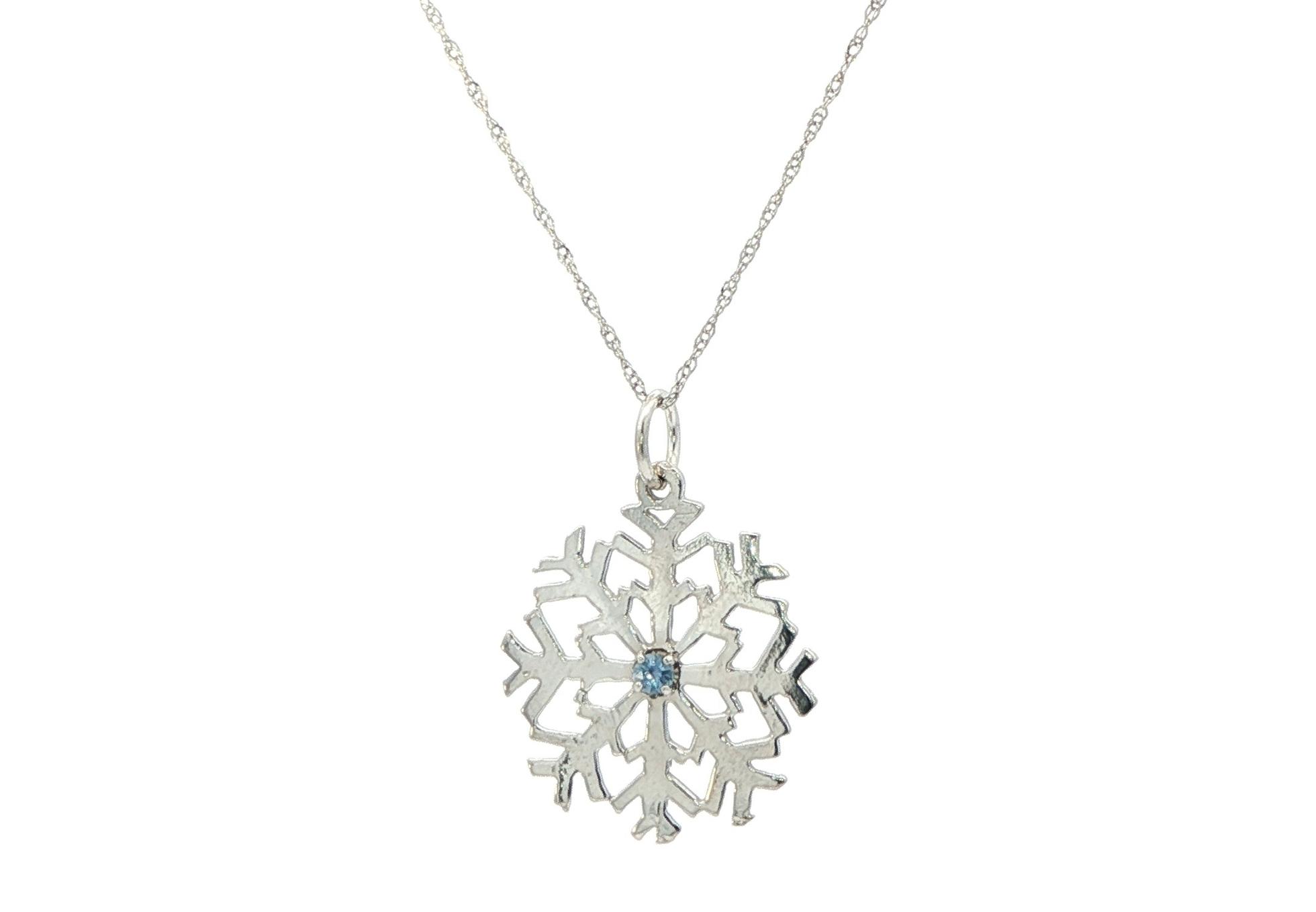 Snowflake Montana Yogo Sapphire Necklace in White Gold (0.03ct)