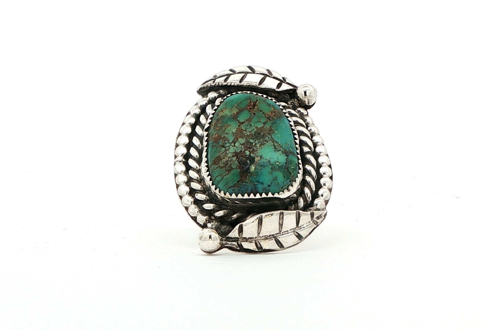 Estate Piece: Leaf Decal Double Rope Turquoise Ring in Sterling Silver