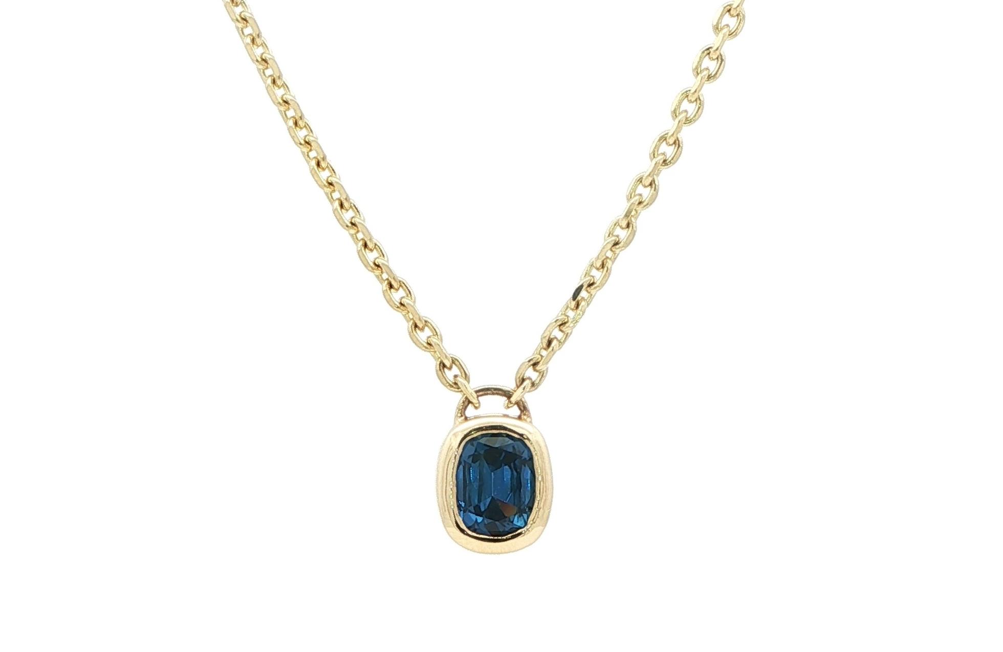 Bezel-set Cushion-cut Montana Yogo Sapphire Necklace on Split Chain in Yellow Gold (1.16cts TWT)
