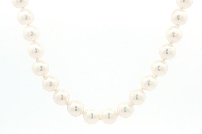 content/products/Estate Piece: Single Strand Akoya Pearl Necklace in Yellow Gold