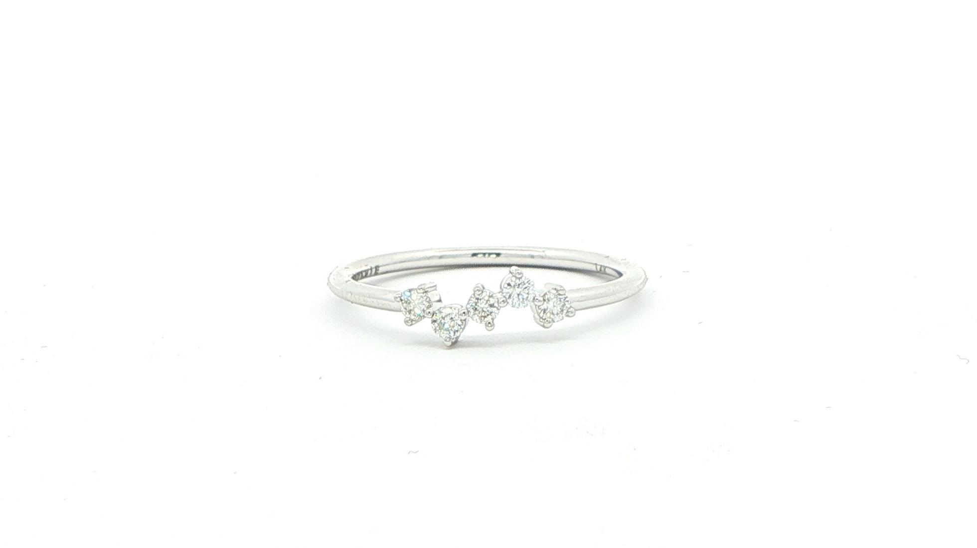 5-Stone Prong-Set Diamond Cluster Ring in White Gold (0.15cts TWT)