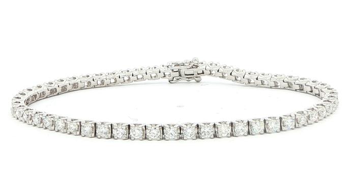 content/products/Diamond Tennis Bracelet in White Gold (2.33cts TWT)
