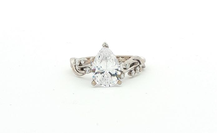 content/products/Cubic Zirconium Center with Floral Motif Diamond Ring in White Gold (2.08cts TWT)