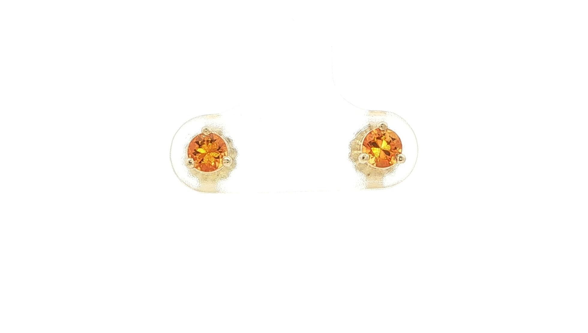 3-Prong Basket-Set Orange Montana Sapphire Stud Earrings in Yellow Gold (0.56cts TWT)