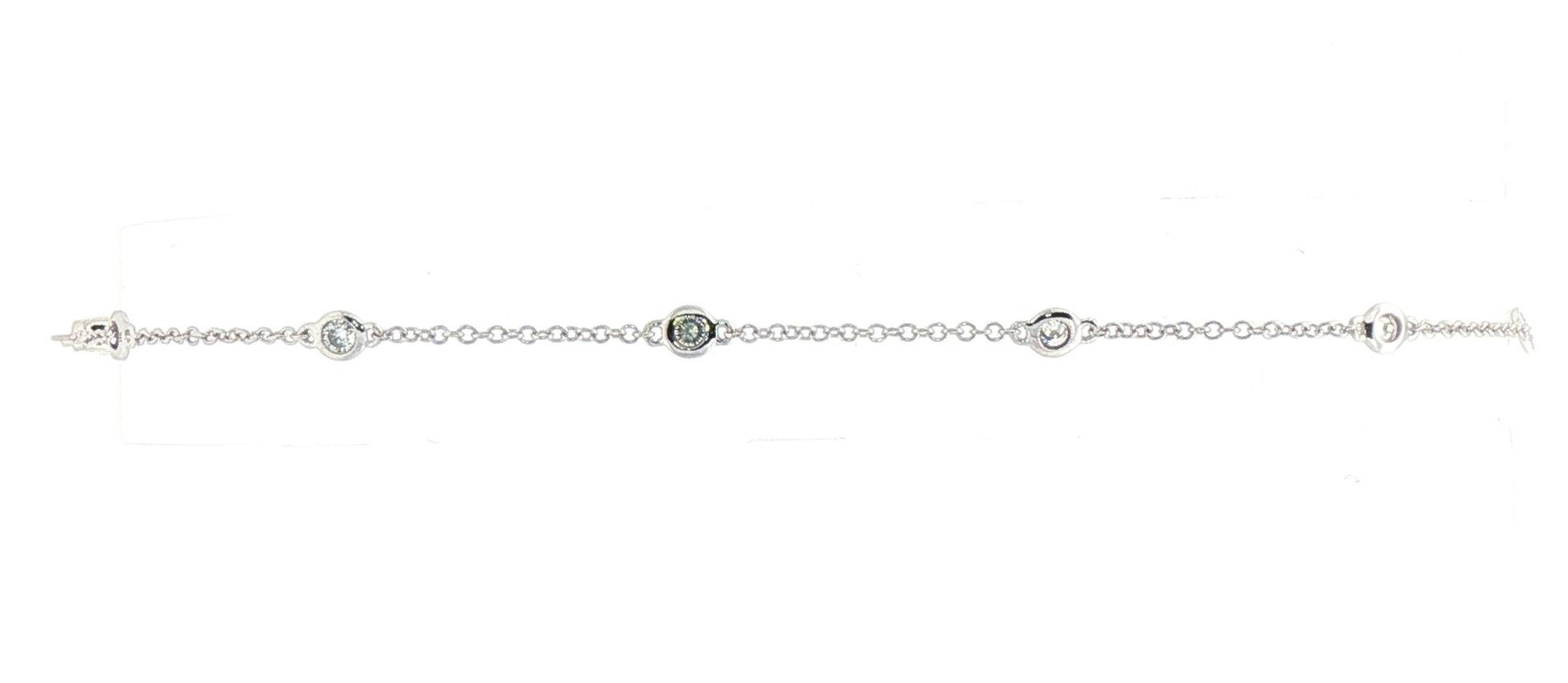 9-Stone Diamond Station Bracelet in White Gold (0.25cts TWT)