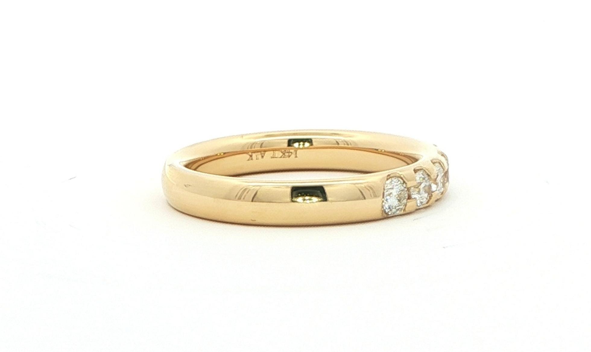 7-Stone Pave-Set Diamond Comfort-Fit Band in Yellow Gold (0.50cts TWT) side