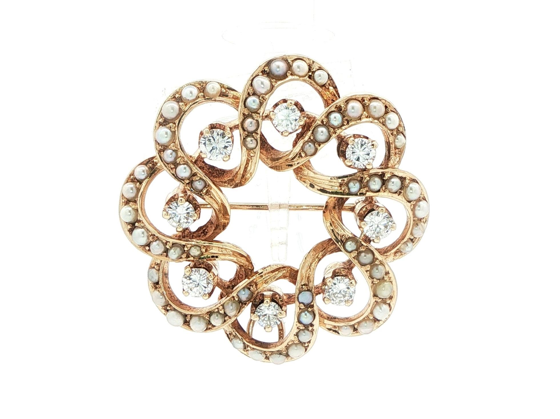 Estate Piece: Wreath Diamond and Pearl Pin in Yellow Gold (0.80cts TWT)