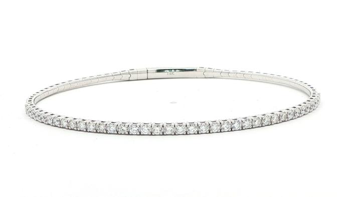 content/products/Prong-Set Flexible Diamond Bangle Bracelet in White Gold (1.00cts TWT)