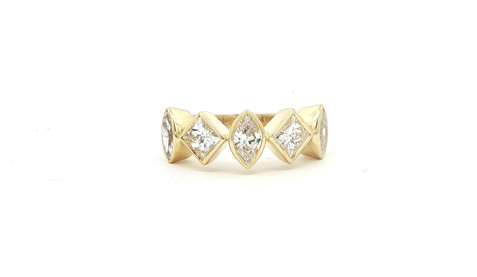 5-Stone Alternating Shapes Bezel-Set Diamond Ring in Yellow Gold (2.06cts TWT)