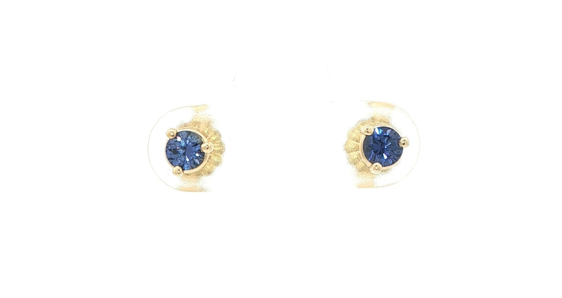 3-Prong Huckleberry Sapphire Stud Earrings in Yellow Gold (0.42cts TWT)