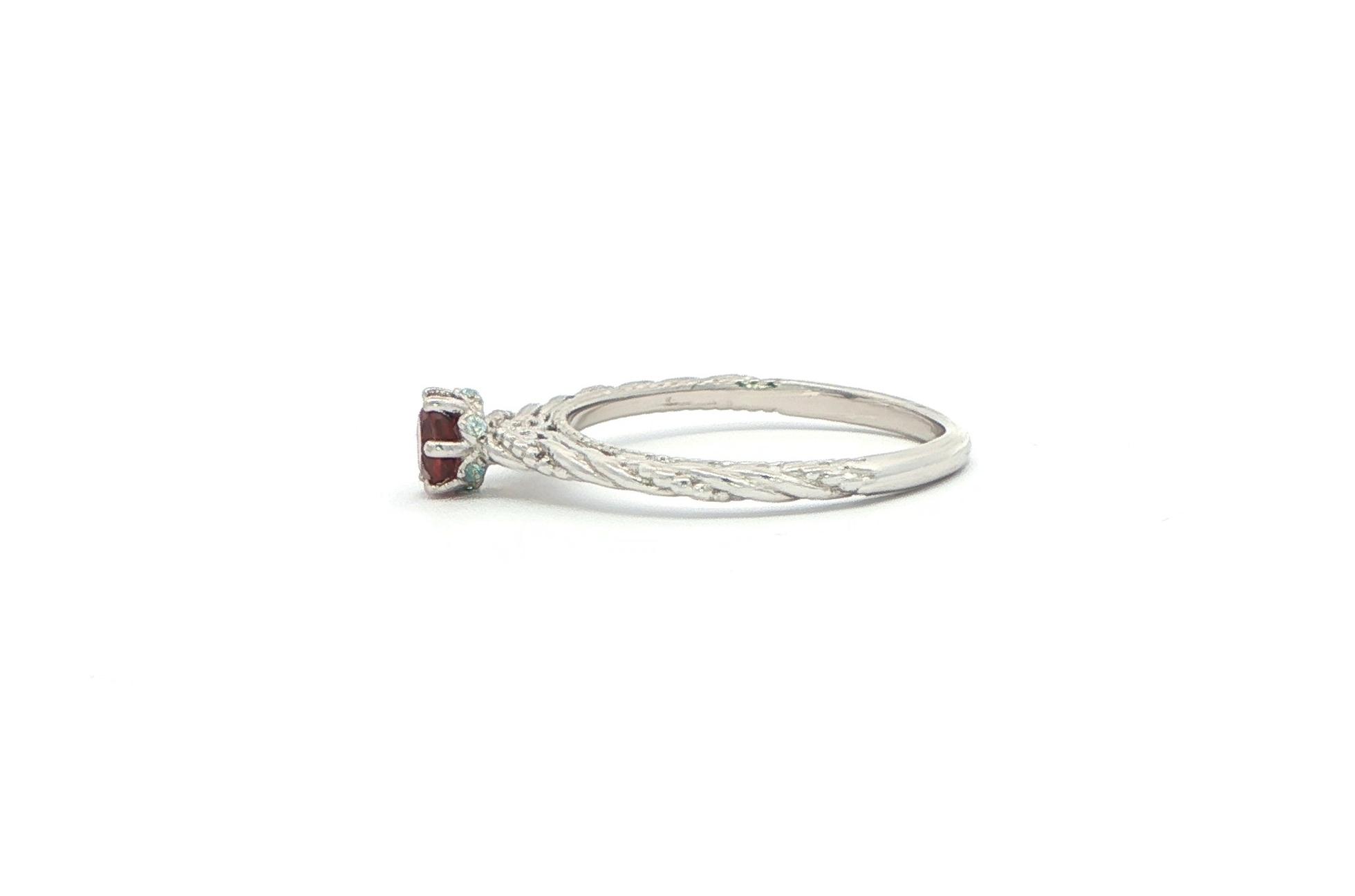 6-Prong Twisted Montana Garnet Solitaire Ring in Sterling Silver (0.45ct) side