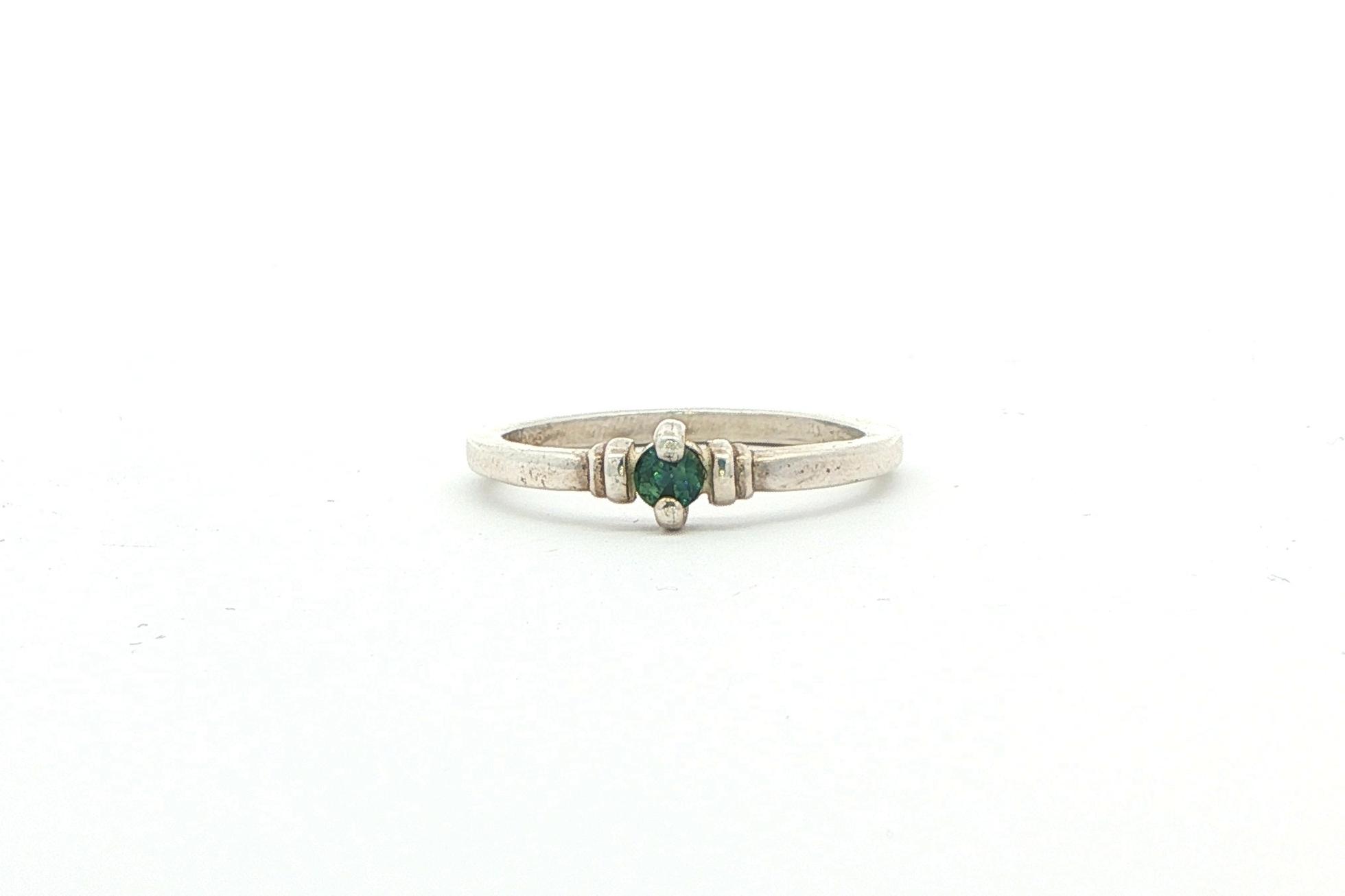 Art Deco 2-Prong Montana Sapphire Ring in Sterling Silver (0.12ct)