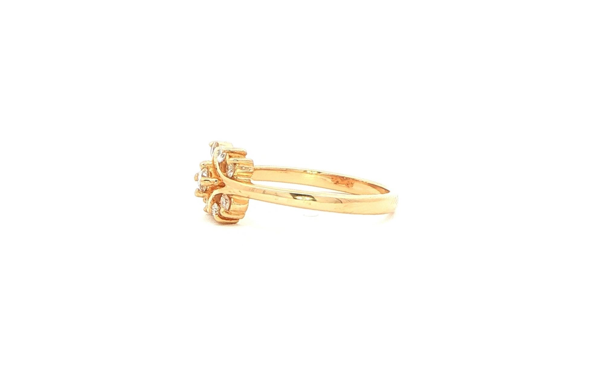 Estate Piece: Diamond Cluster Ring in Yellow Gold (0.25cts TWT) side