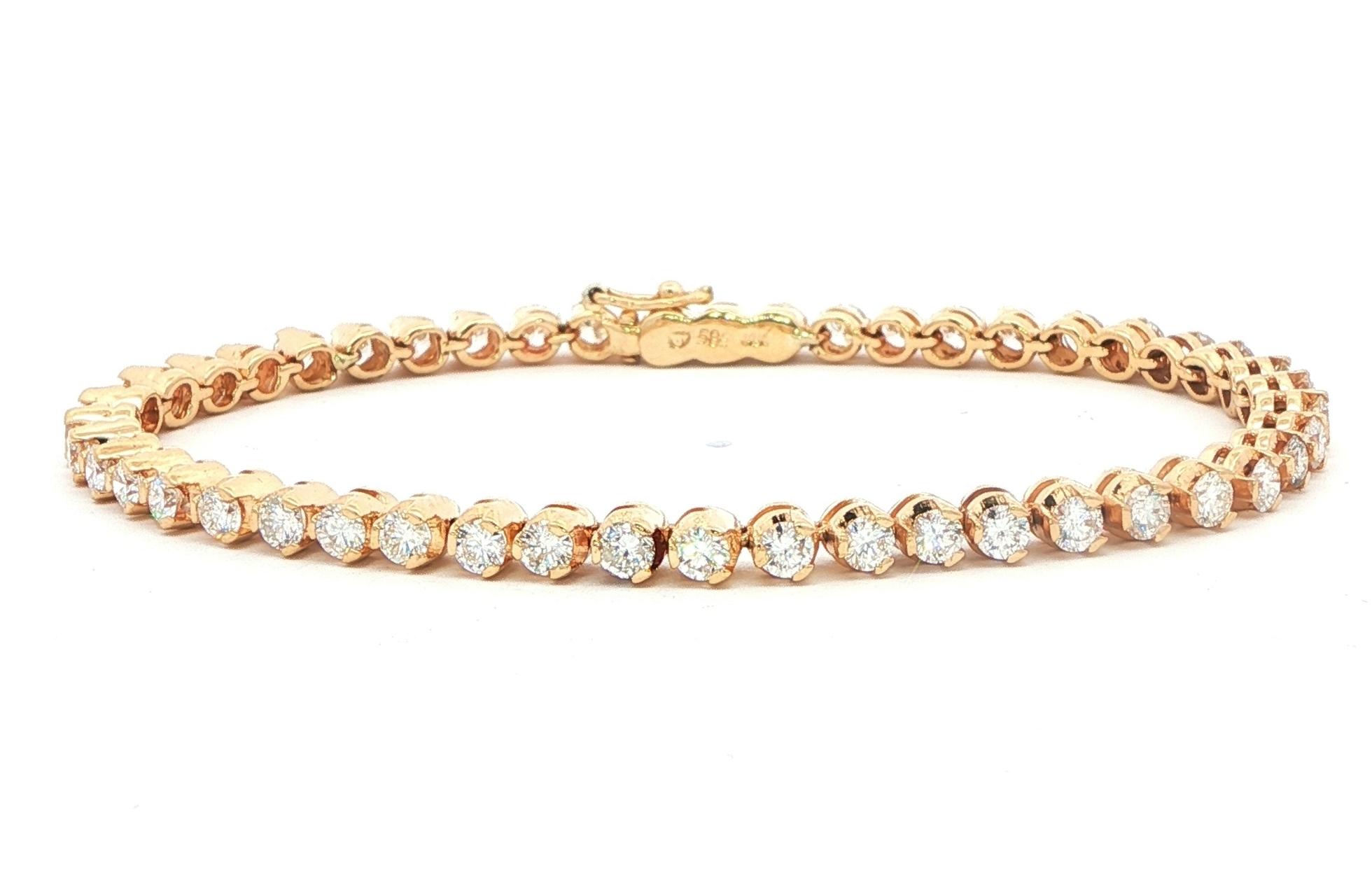 Estate Piece: Diamond Tennis Bracelet in Yellow Gold (3.00cts TWT)