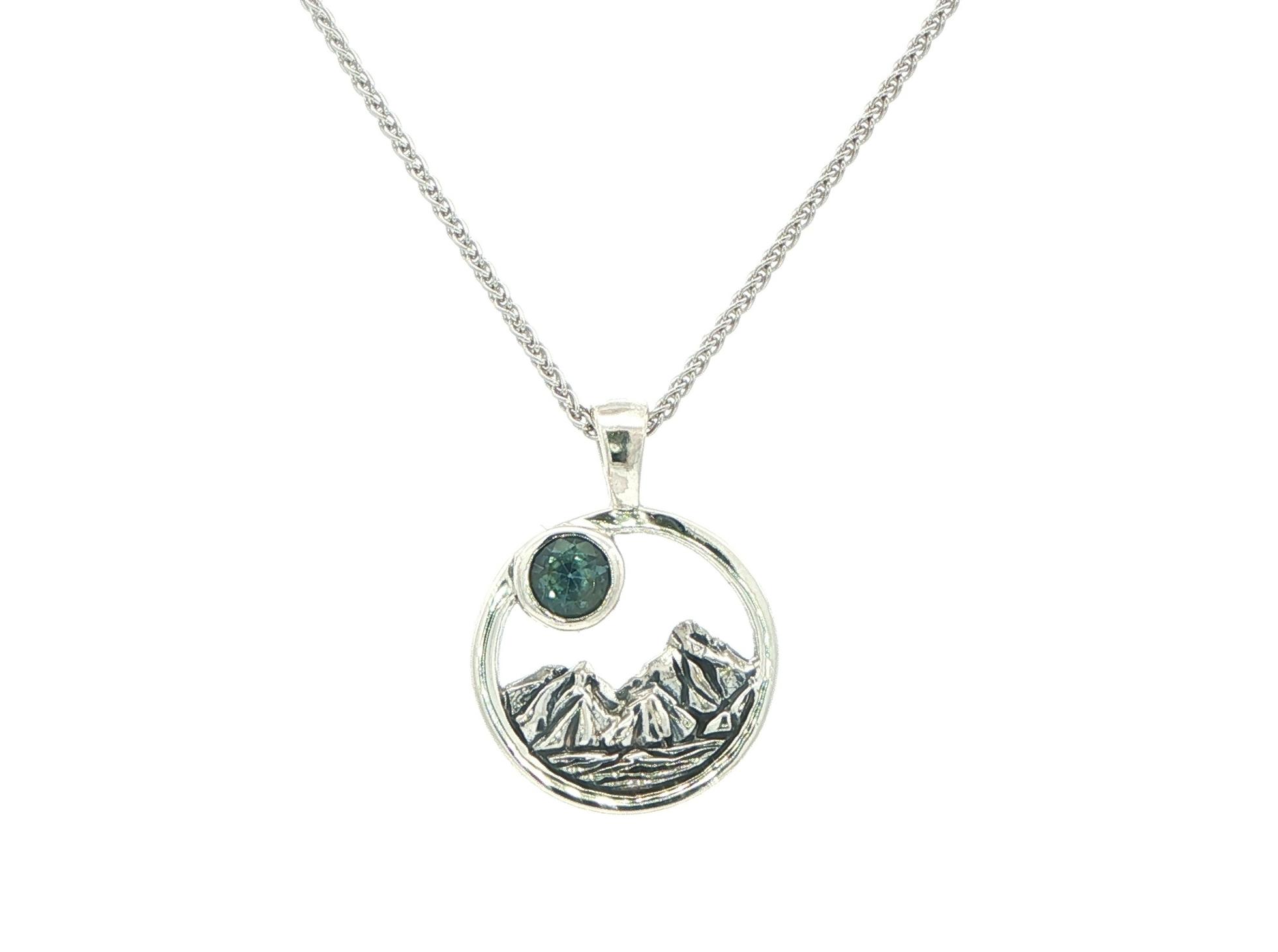 Circle Mountain Detailed Montana Sapphire Necklace in Sterling Silver (0.20ct)