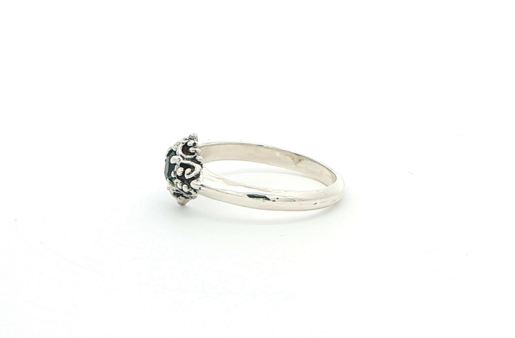 Filigree Style Kite-Shape Montana Sapphire Ring in Sterling Silver (0.35ct) side