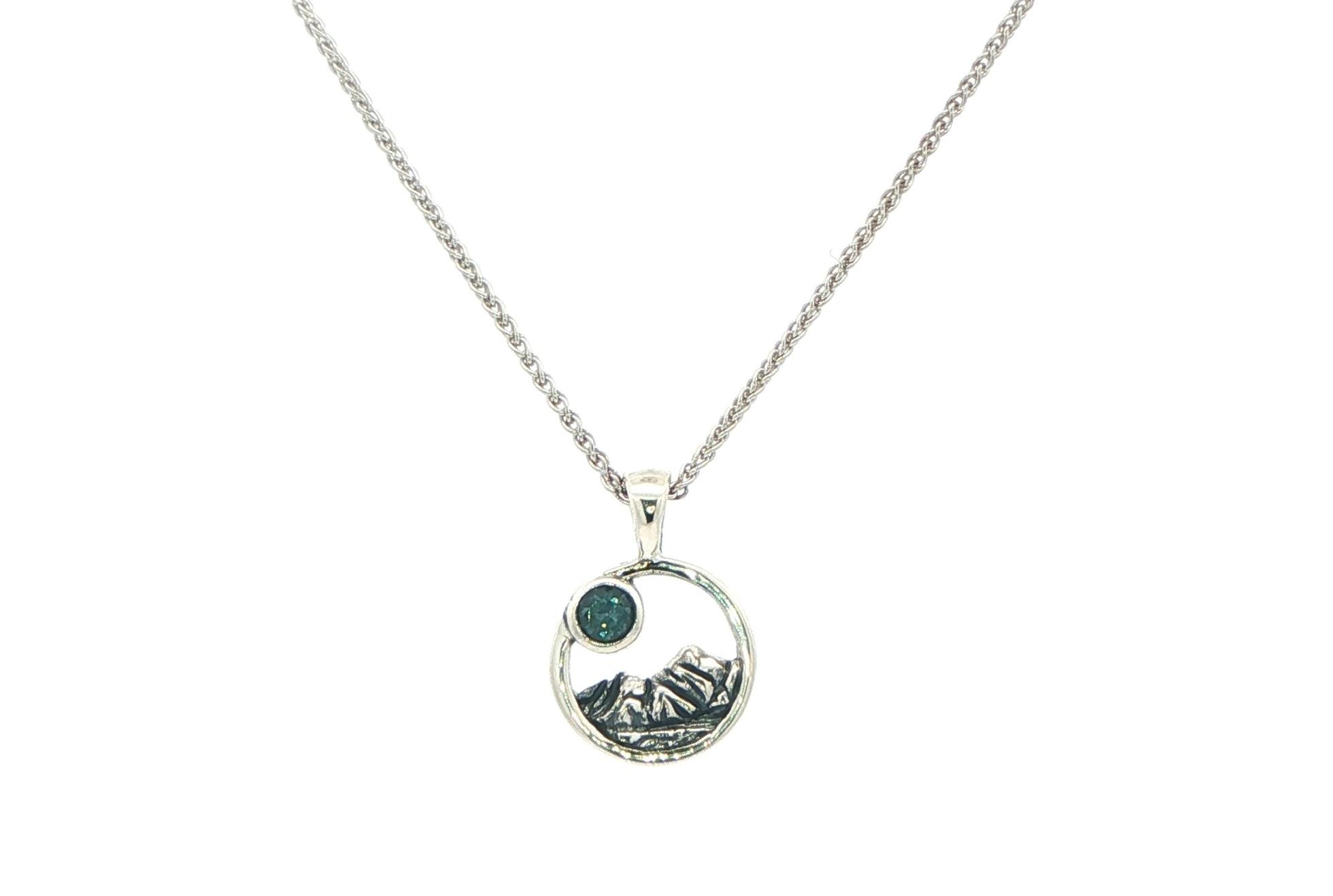 Small Circle Mountain Montana Sapphire Necklace in Sterling Silver (0.12ct)