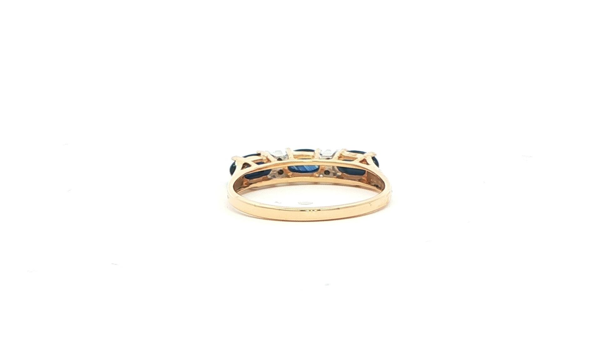 Estate Piece: Alternating Cabochon Sapphire and Diamond Ring in Yellow Gold (0.35cts TWT) back