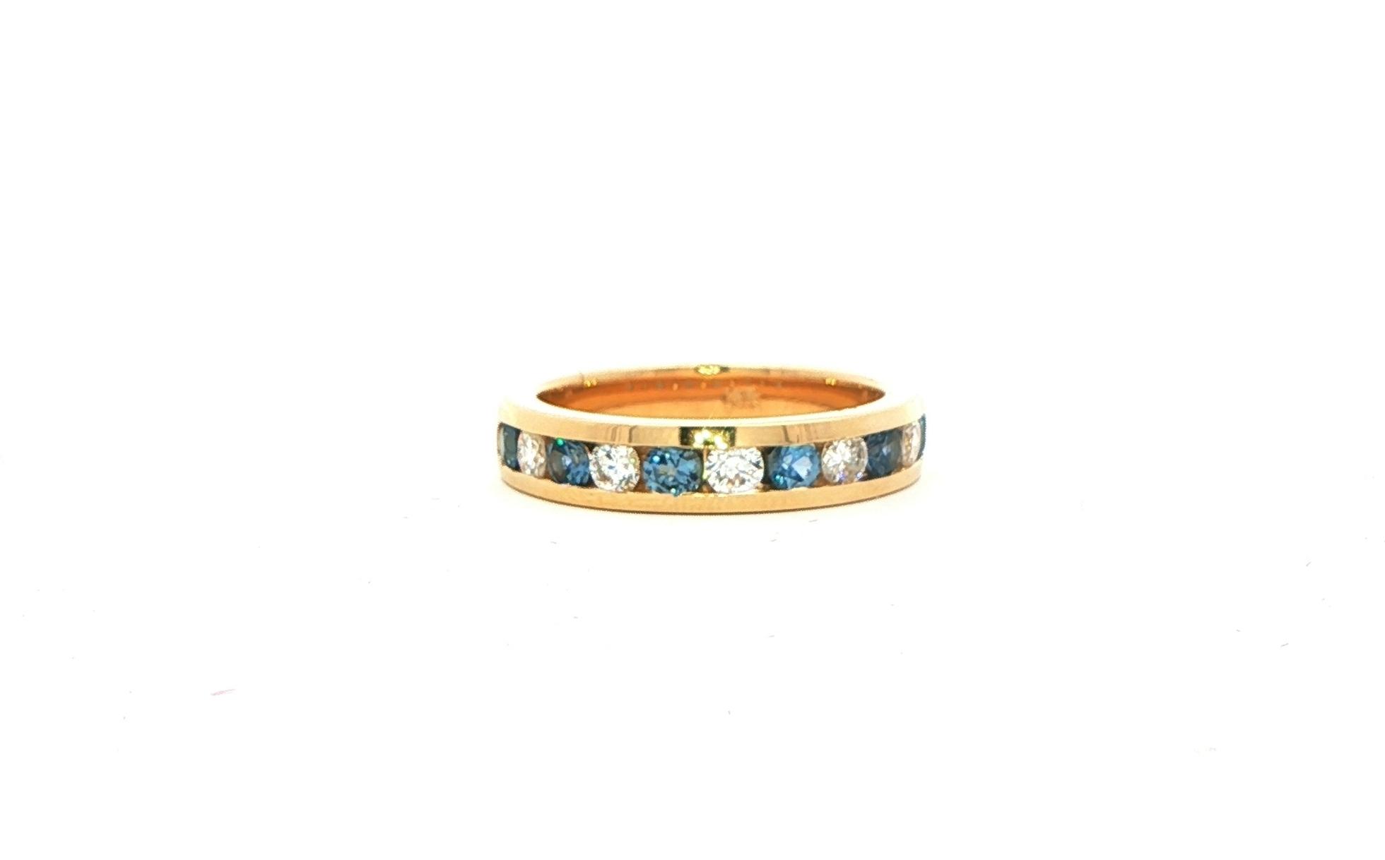 11-Stone Channel-set Alternating Montana Yogo Sapphire and Diamond Ring in Yellow Gold (0.98cts TWT)