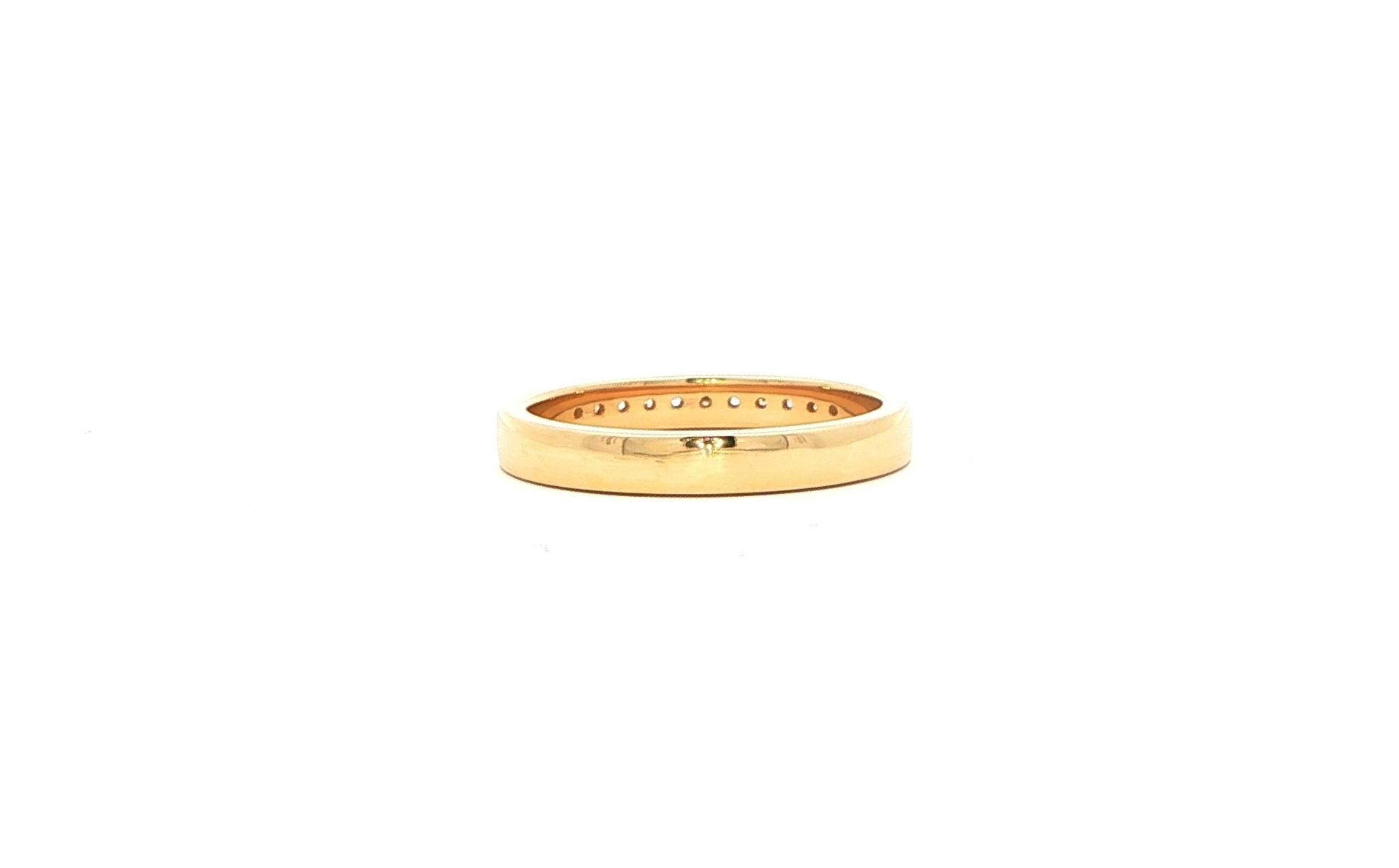 11-Stone Channel-set Alternating Montana Yogo Sapphire and Diamond Ring in Yellow Gold (0.16cts TWT) back