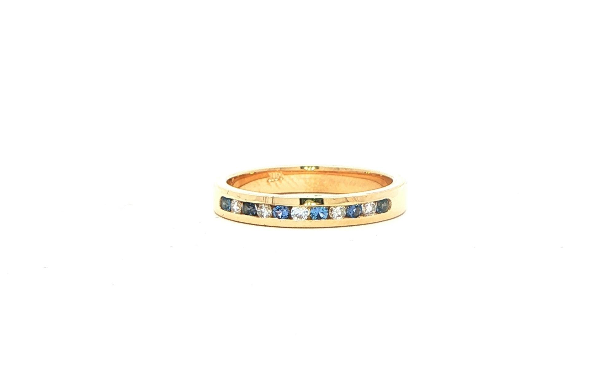 11-Stone Channel-set Alternating Montana Yogo Sapphire and Diamond Ring in Yellow Gold (0.28cts TWT)