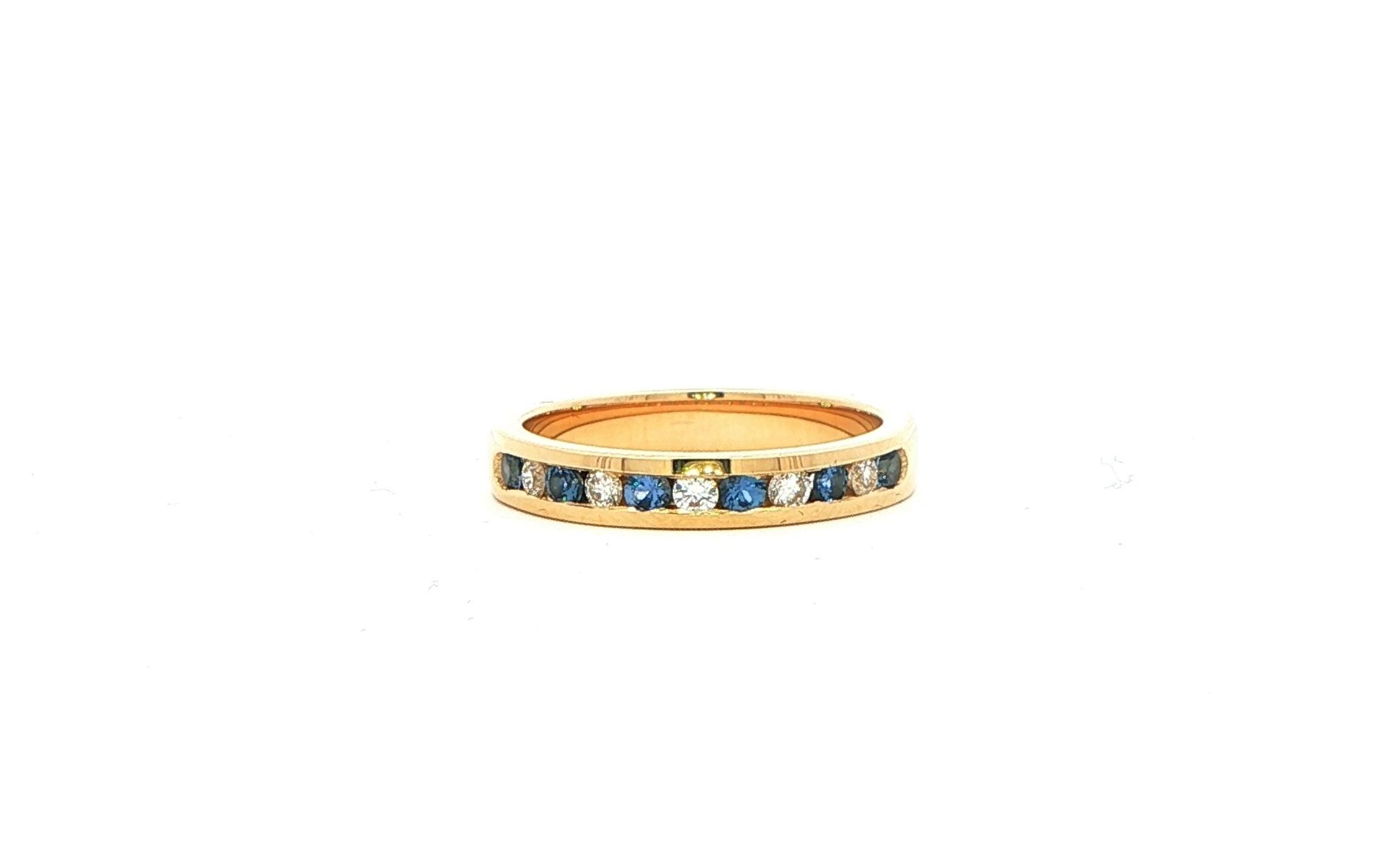 11-Stone Channel-set Alternating Montana Yogo Sapphire and Diamond Ring in Yellow Gold (0.47cts TWT)