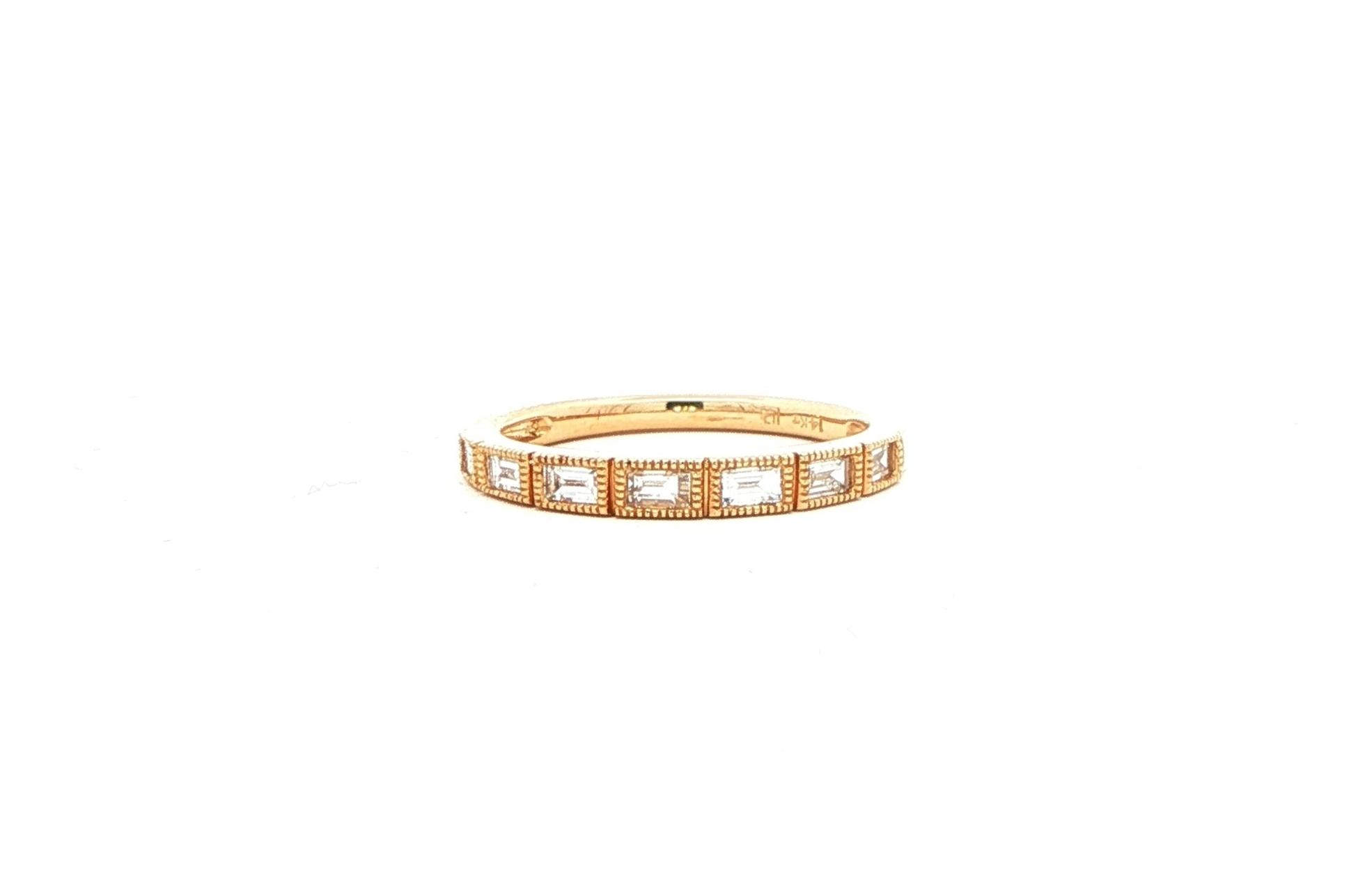 Bezel-set Baguette-cut Diamond Ring with Milgrain Detail in Yellow Gold (0.40cts TWT)