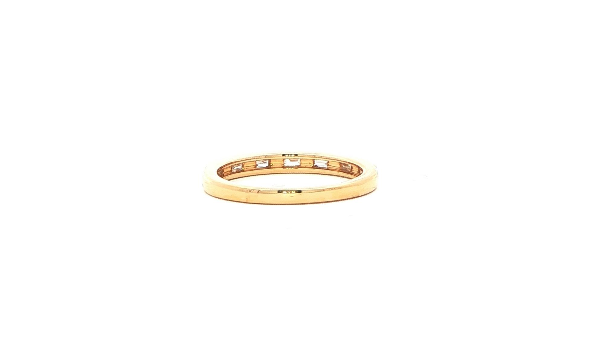 Bezel-set Baguette-cut Diamond Ring with Milgrain Detail in Yellow Gold (0.40cts TWT) back