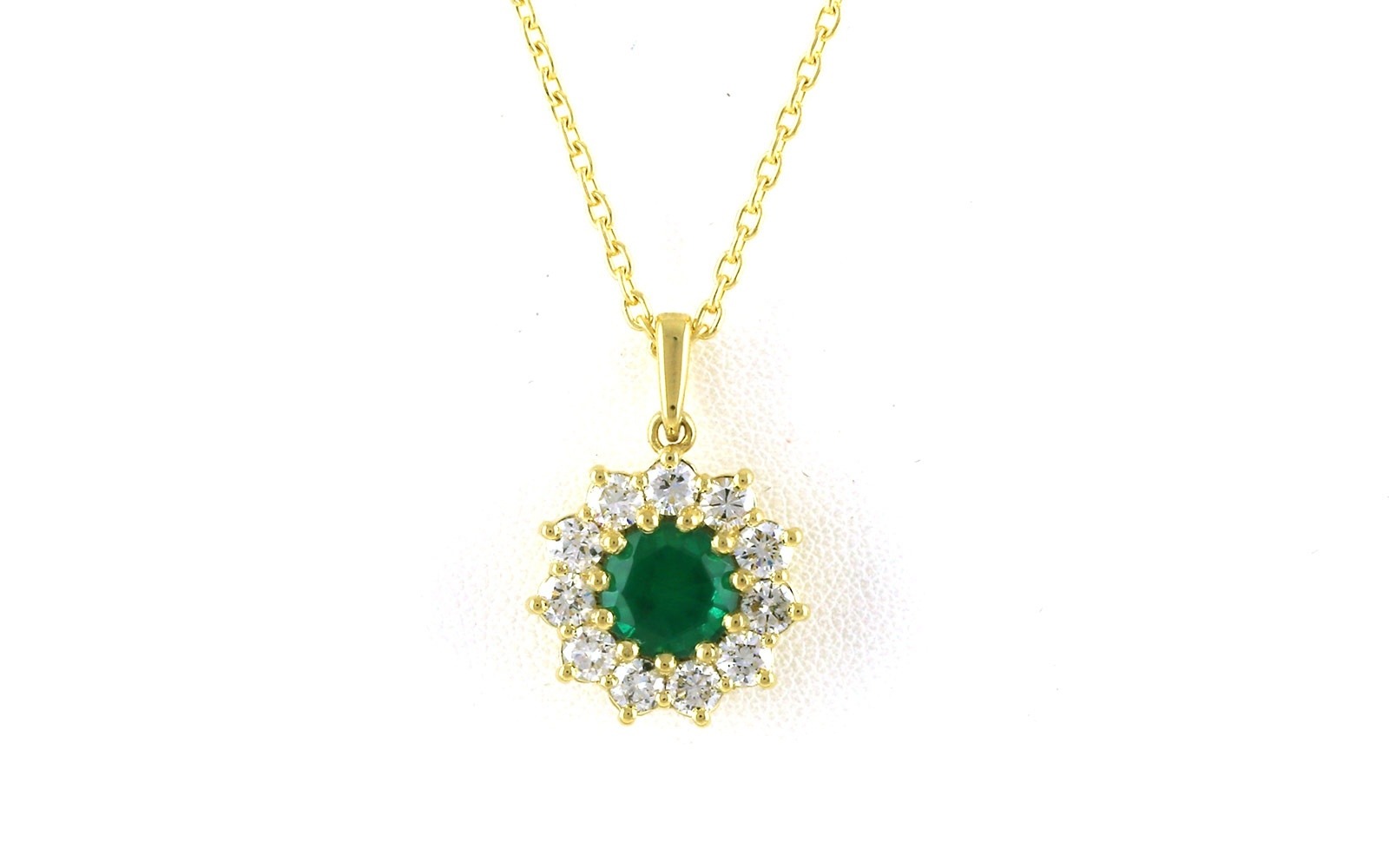 Emerald and Diamond Halo Necklace in Yellow Gold (3.17cts TWT)