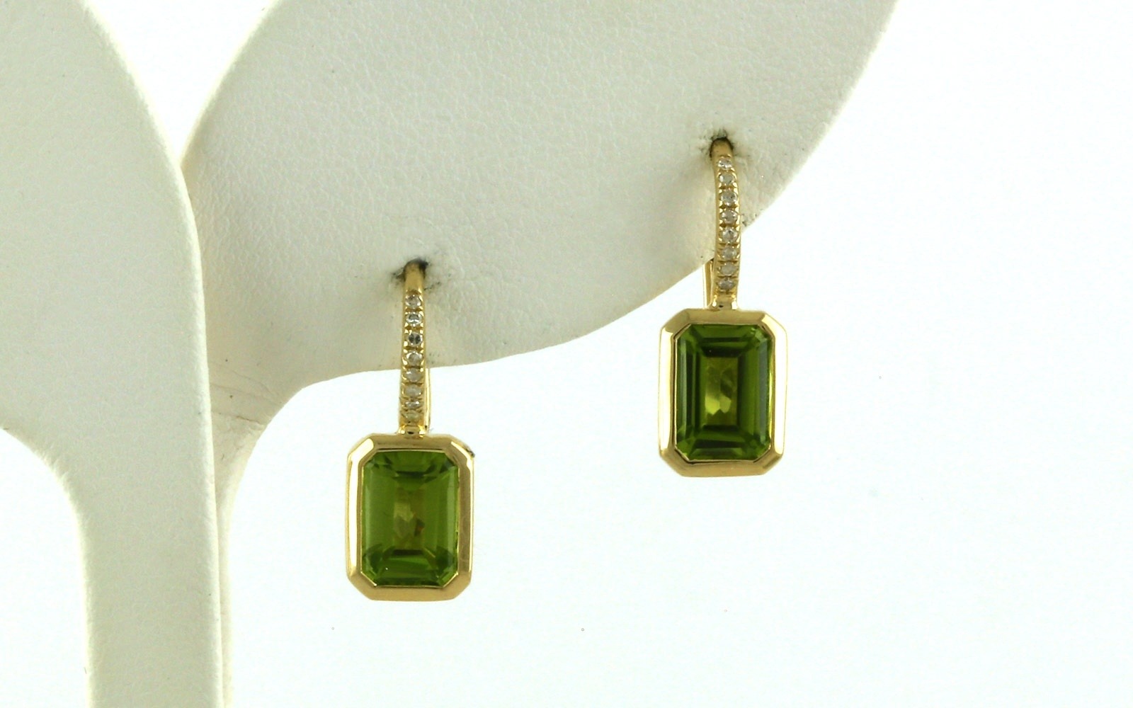 Bezel-Set Peridot and Diamond Pave Leverback Earrings in Yellow Gold (3.31cts TWT)