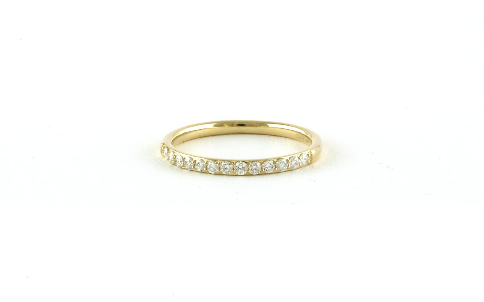 13-Stone Prong-Set Diamond Ring in Yellow Gold (0.25cts TWT)