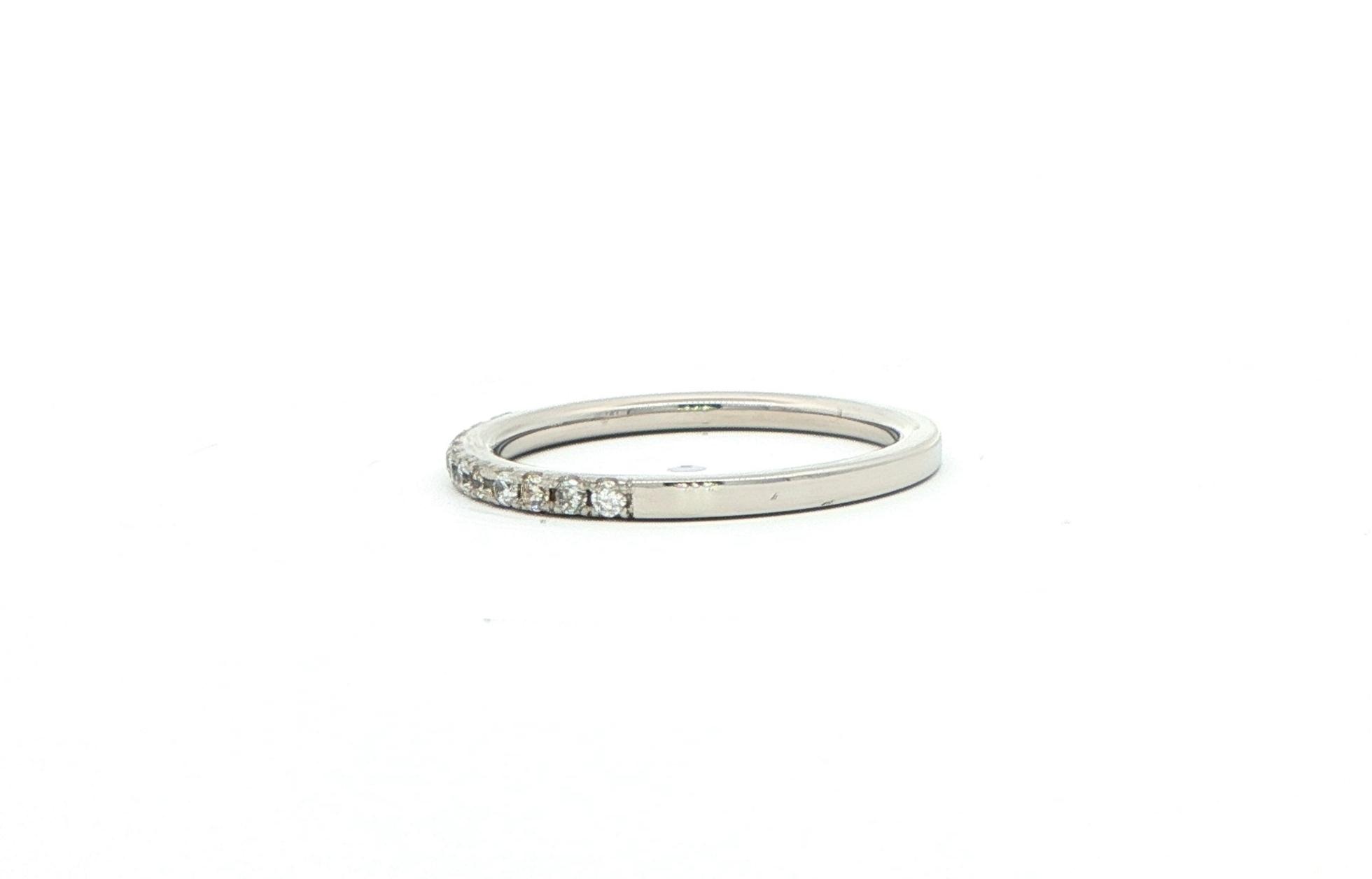 Estate Piece: 12-Stone Diamond Band in Platinum (0.15cts TWT) side