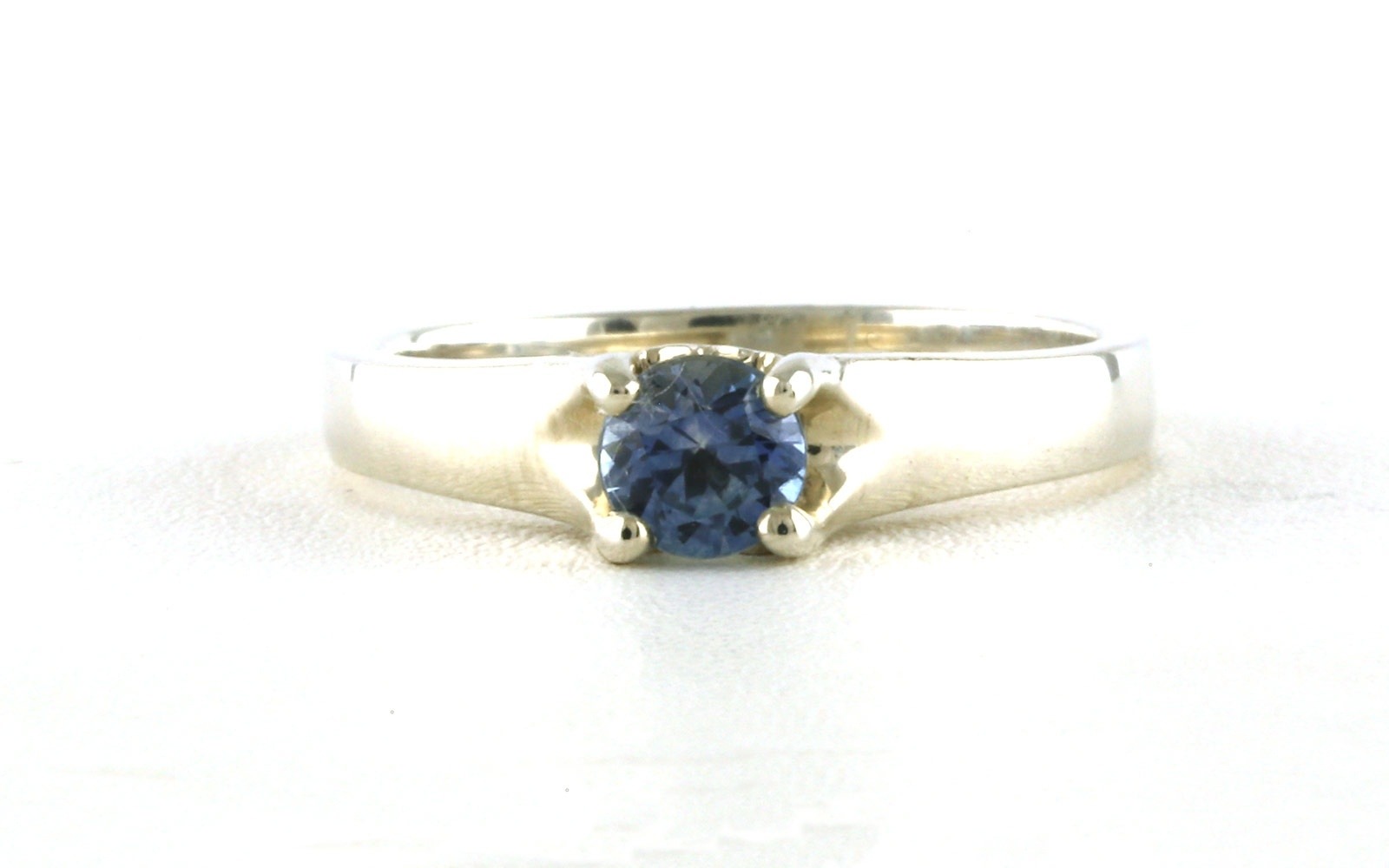 Montana Sapphire set in 4-Prong Tulip Setting Ring in Sterling Silver (0.56ct)
