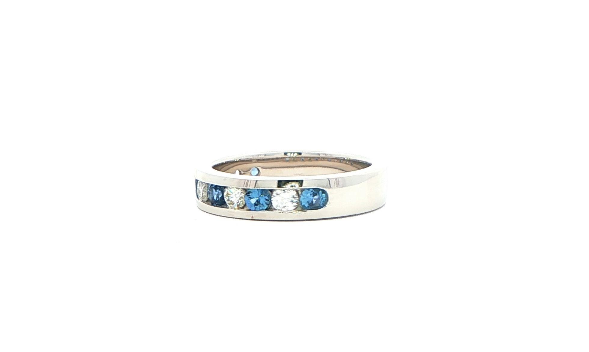11-Stone Channel-set Alternating Montana Yogo Sapphire and Diamond Ring in Yellow Gold (1.00cts TWT) side