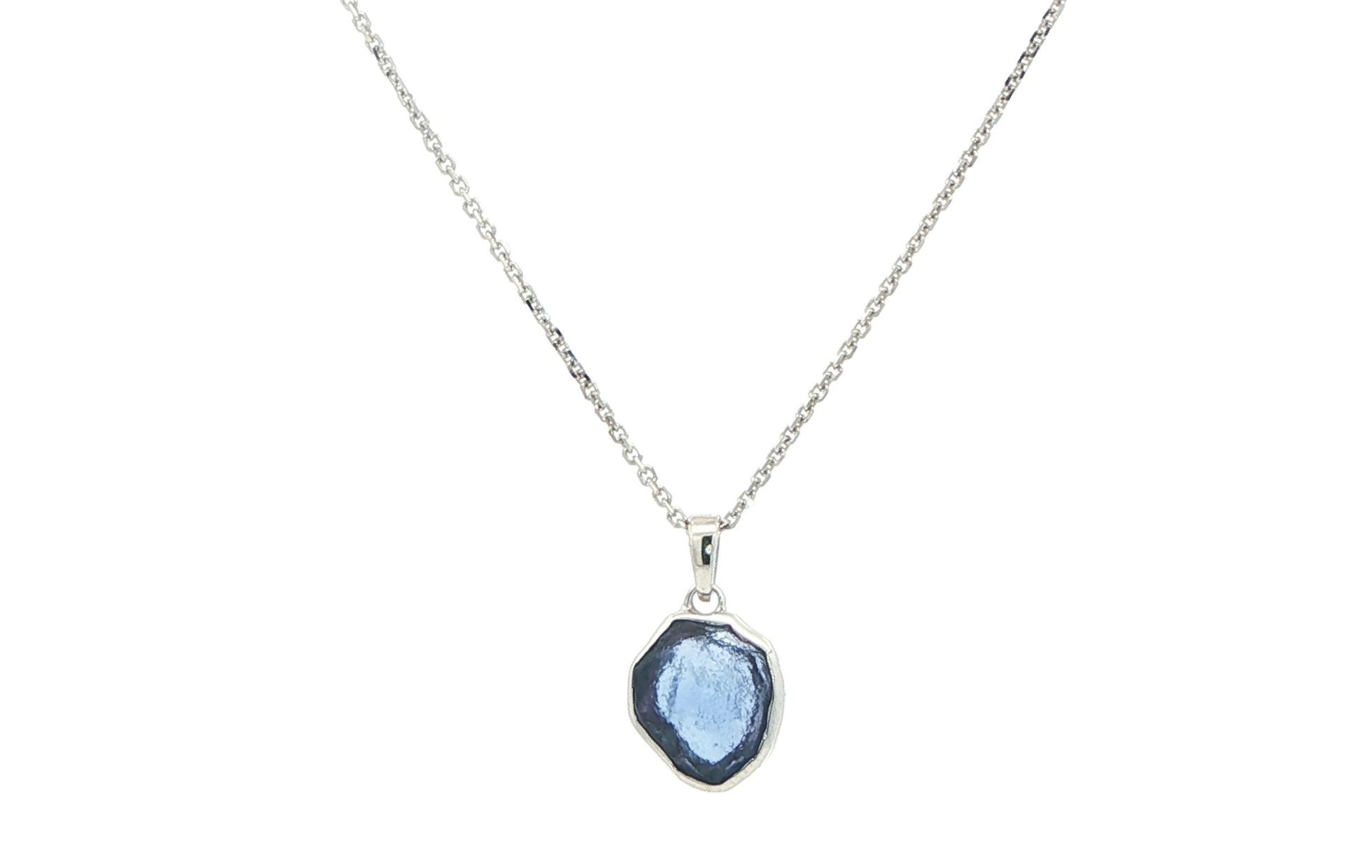 Bezel-set Raw Un-cut Montana Yogo Sapphire Necklace in White Gold (0.87cts)