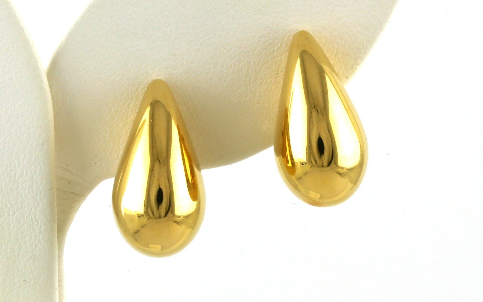 Teardrop Stud Earrings in Yellow Gold
