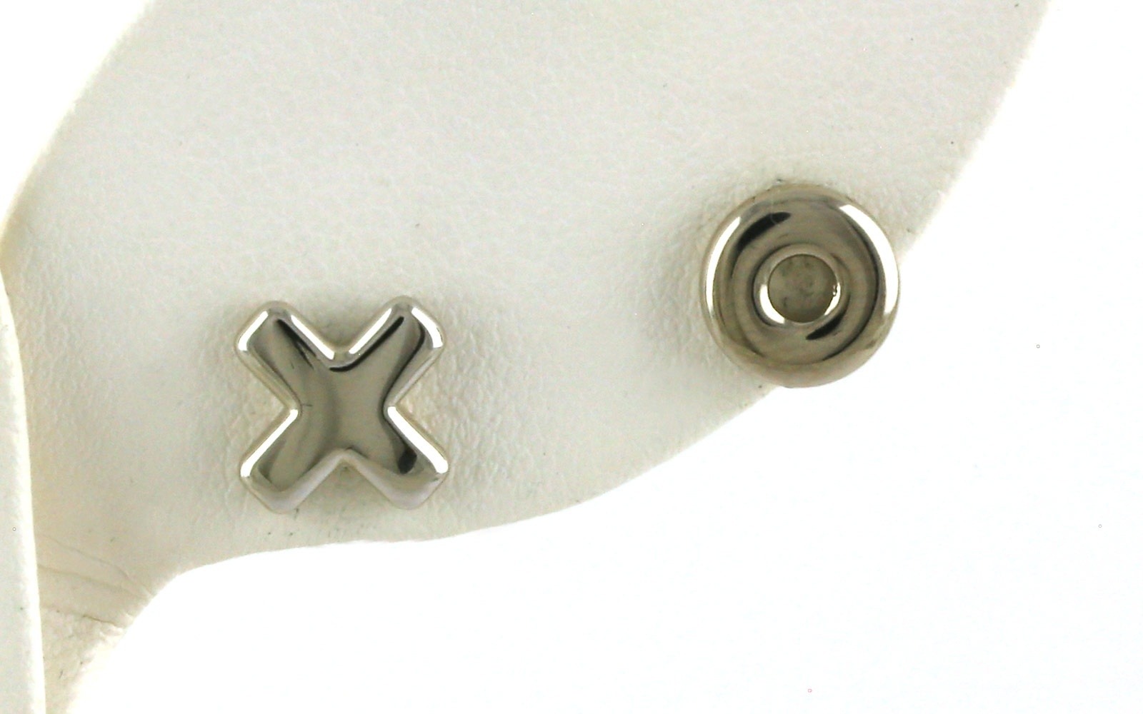 X-O Stud Earrings in Sterling Silver