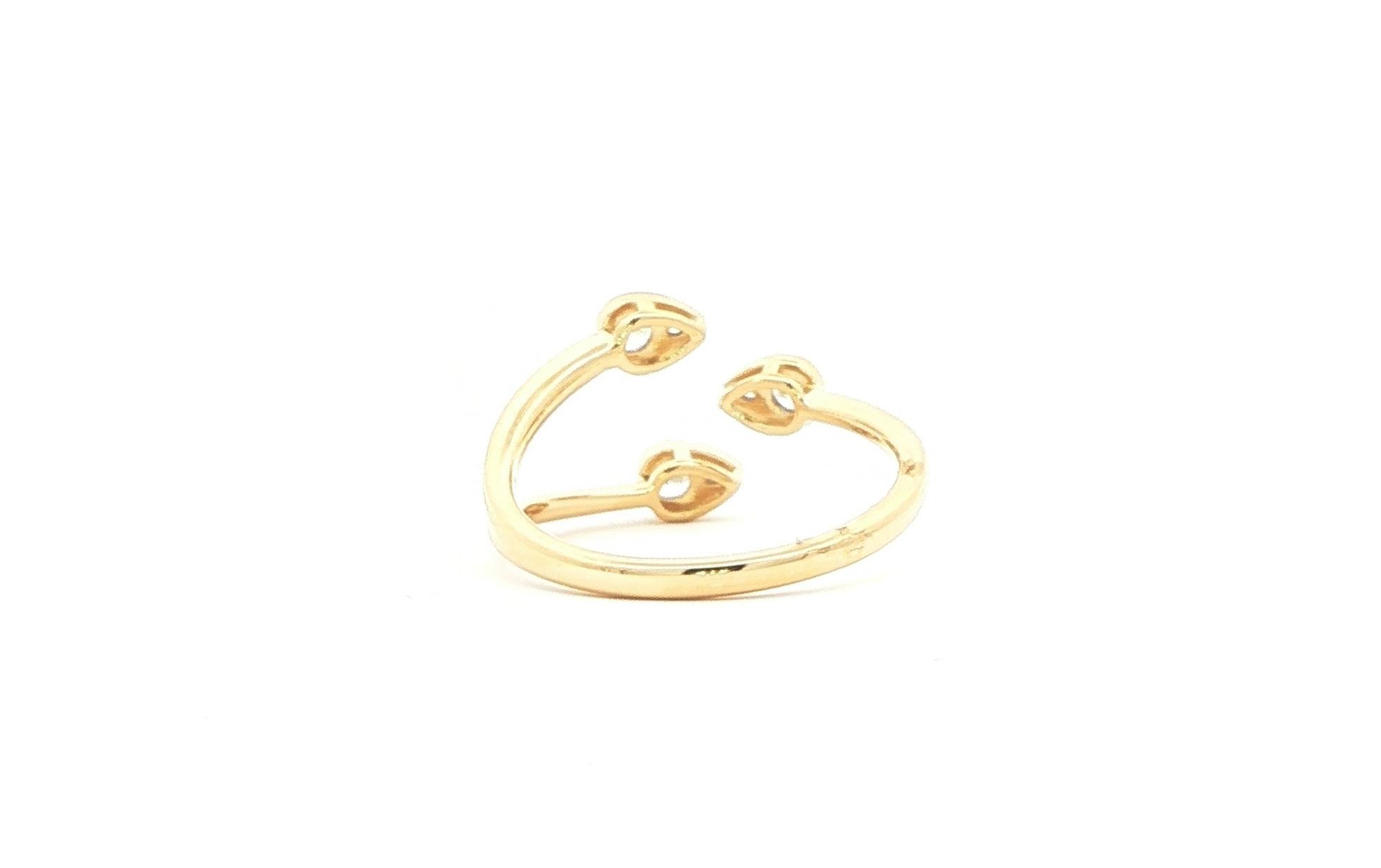 Three Pear Design Open Diamond Ring in Yellow Gold (0.24cts TWT) back