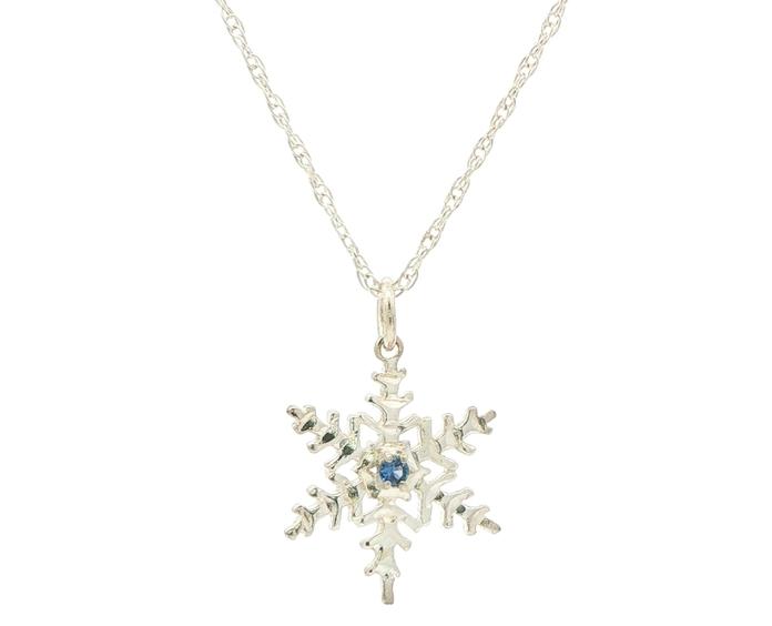 content/products/Estate Piece: Snowflake Montana Yogo Sapphire Charm Necklace in Sterling Silver (0.06cts)