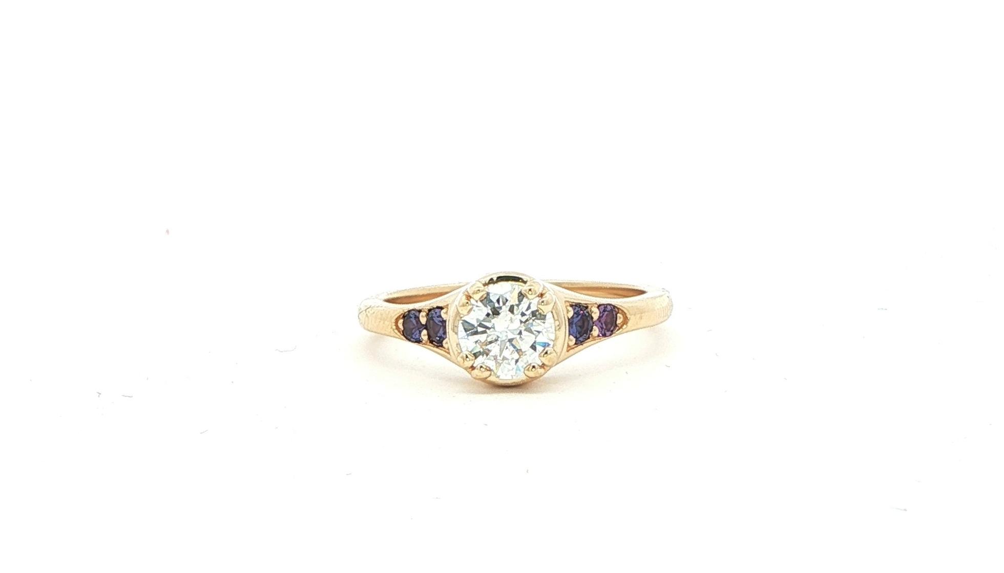 5-Stone Diamond and Huckleberry Sapphire Ring in Yellow Gold (0.81cts TWT)