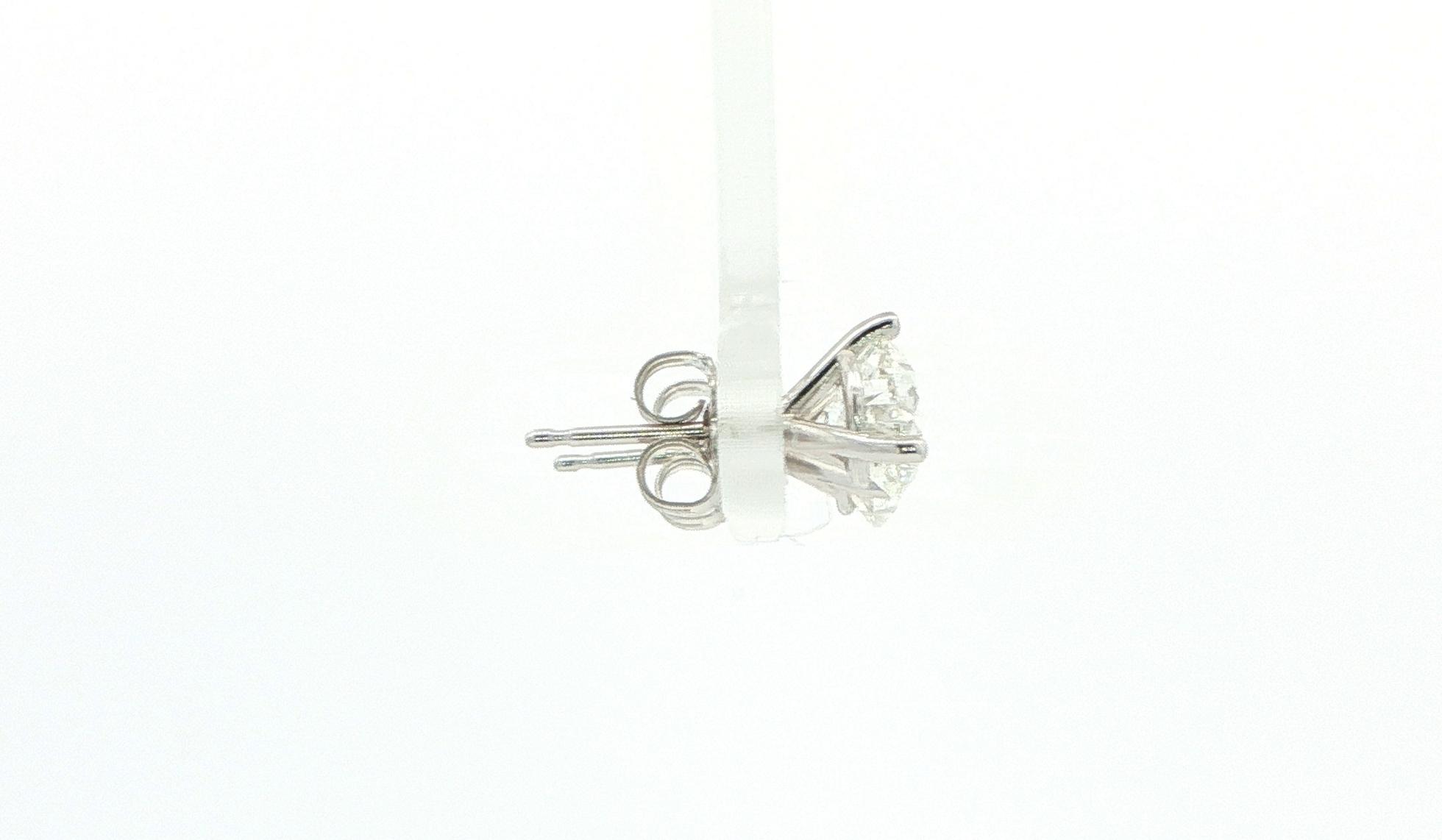 Diamond Stud Earrings in 3-Prong Martini Settings in White Gold (2.00cts TWT) side