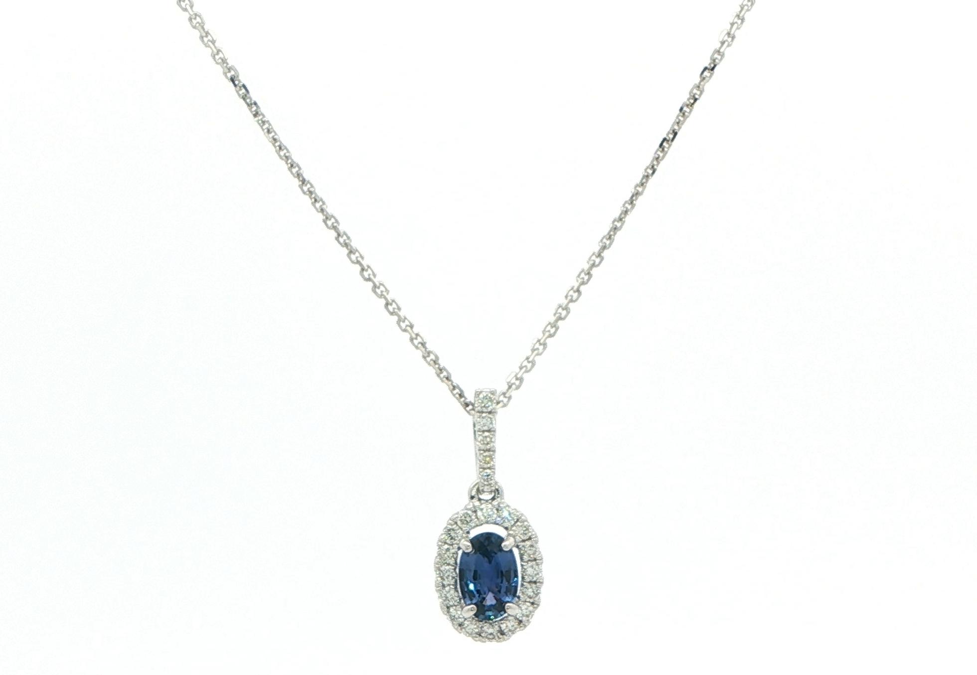 Halo Oval Montana Yogo Sapphire and Diamond Necklace in White Gold (0.43cts TWT)
