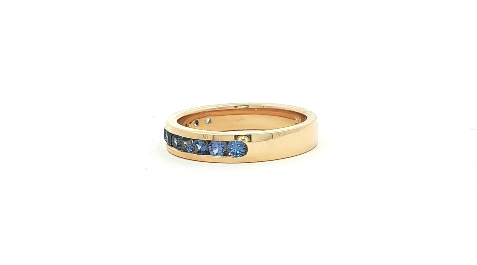 11-Stone Channel-set Montana Yogo Sapphire Ring in Yellow Gold (0.75cts TWT) side