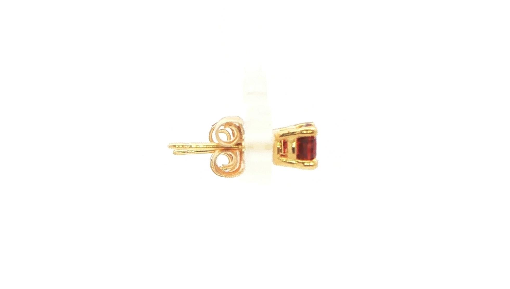 Garnet Stud Earrings in 4-Prong Settings in Yellow Gold  side