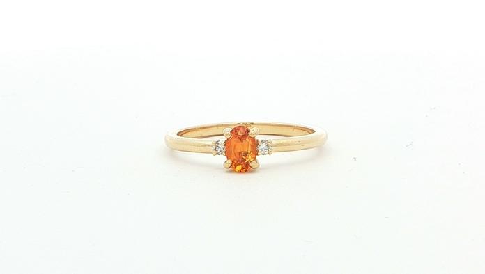 content/products/3-Stone Oval-cut Vivid Orange Montana Sapphire and Diamond Ring in Yellow Gold (0.53cts TWT)