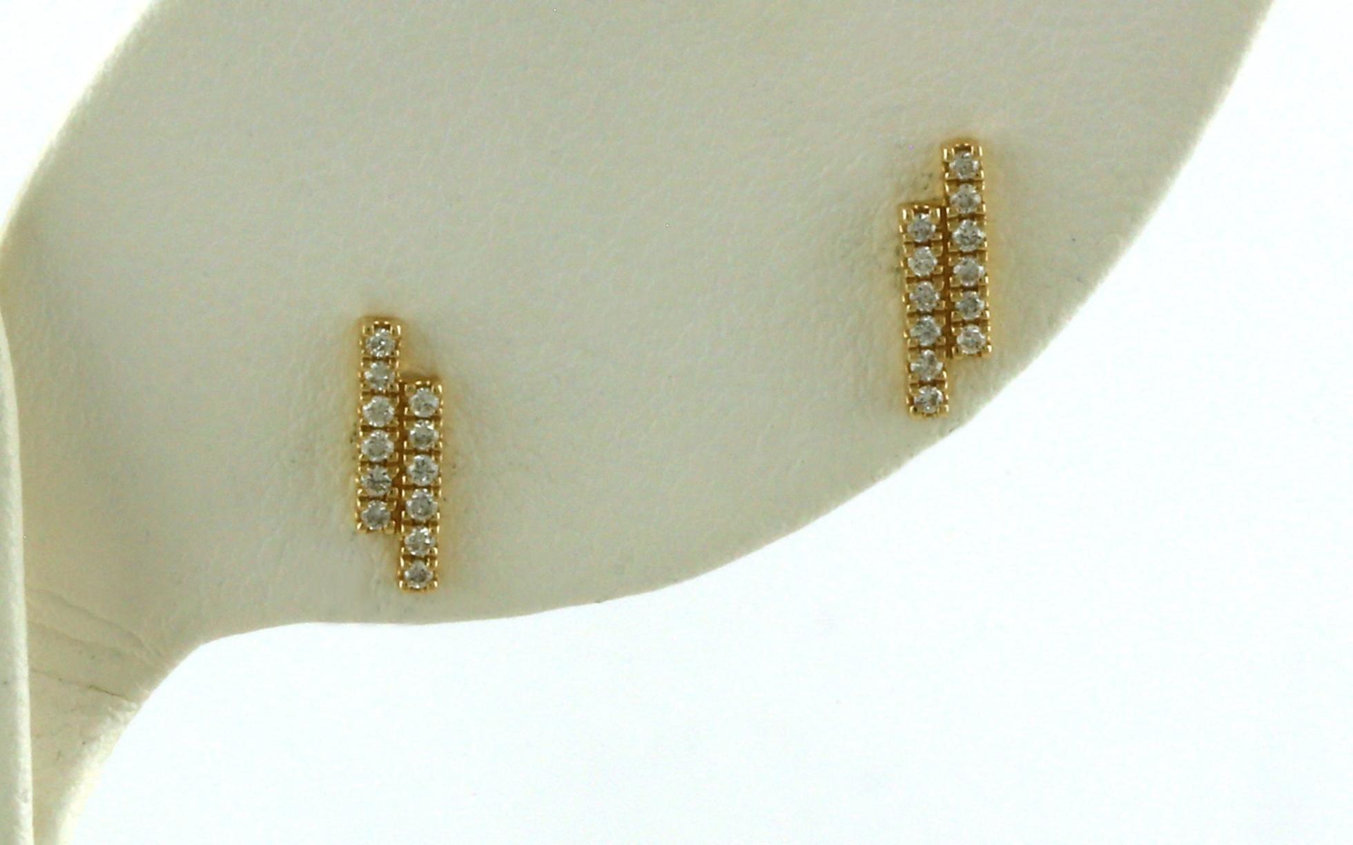 Double Bar Diamond Stud Earrings in Yellow Gold (0.11cts TWT)